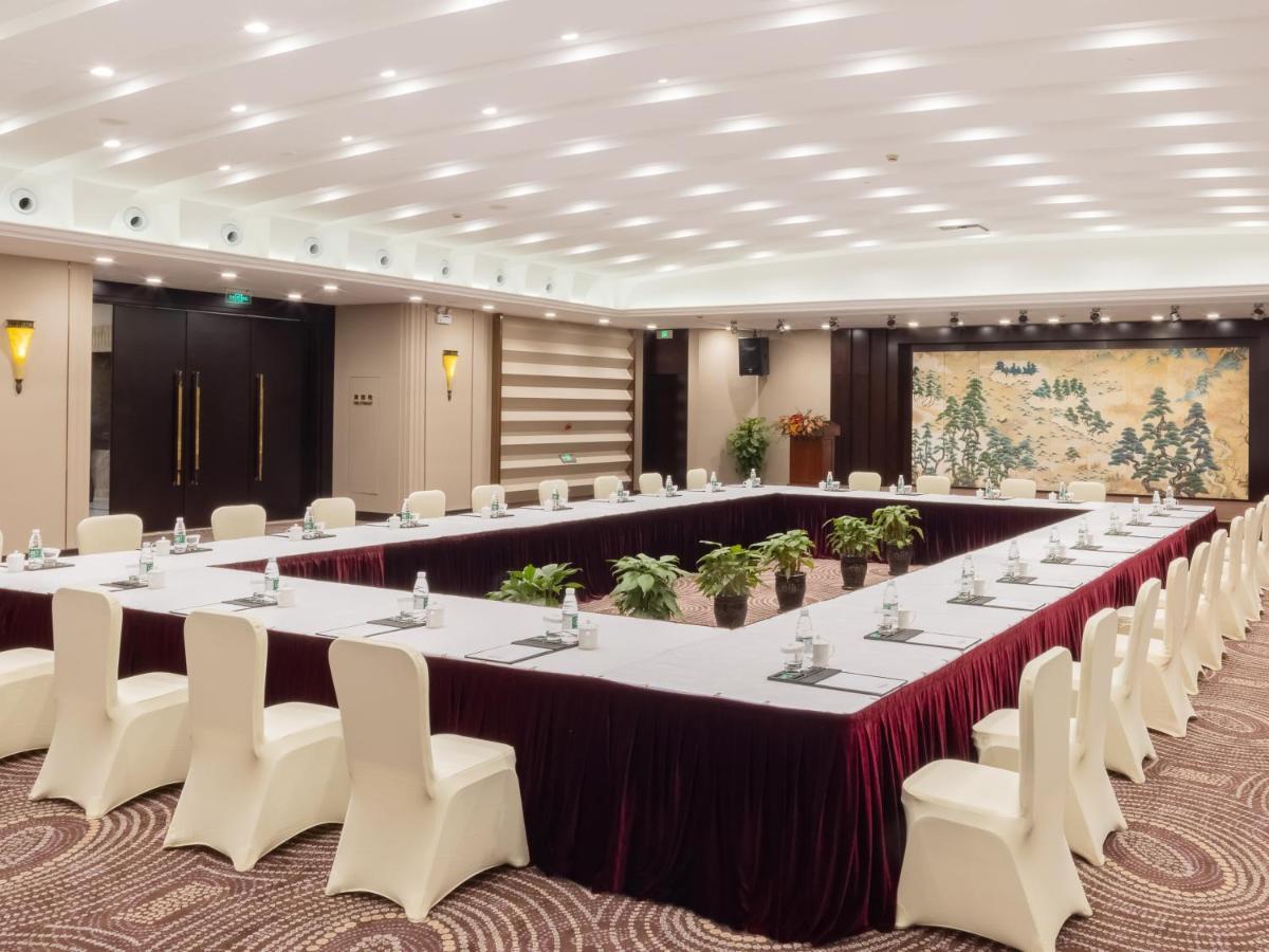 שנגחאי Broadway Mansions Hotel - On The Bund מראה חיצוני תמונה